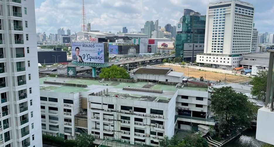 For sale 1 bed condo in Huai Khwang, Bangkok