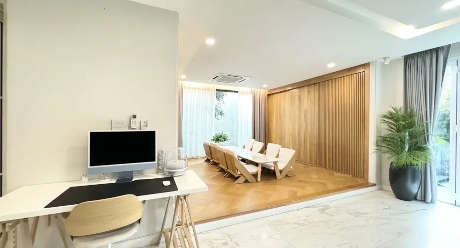 For sale 5 bedrooms house in Watthana, Bangkok