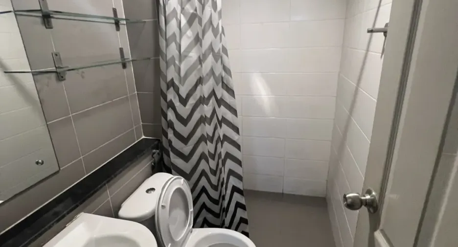 For rent 1 bed condo in Mueang Samut Prakan, Samut Prakan