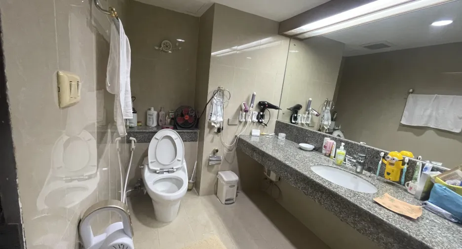 For sale and for rent 3 bedrooms condo in Bang Kho Laem, Bangkok