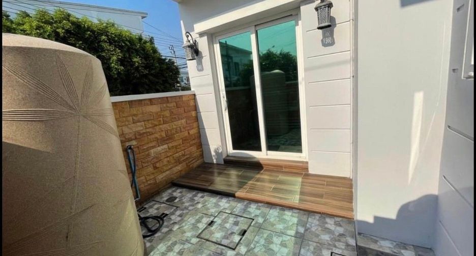 For rent and for sale 5 bedrooms townhouse in Bang Bon, Bangkok