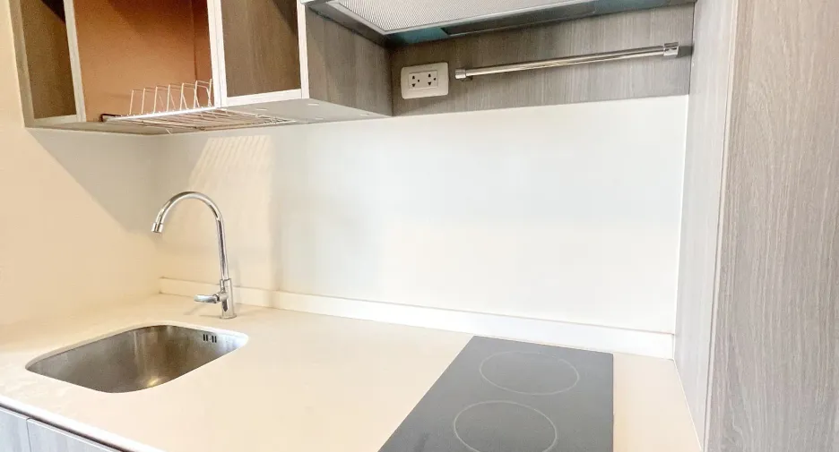 For sale and for rent 2 bedrooms condo in Mueang Samut Prakan, Samut Prakan