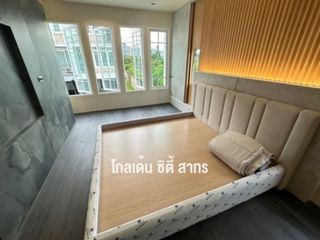 Casa adosada en venta de 4 habitaciones en Chom Thong, Bangkok