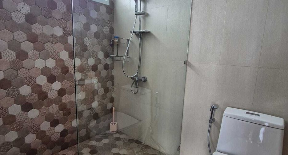For sale and for rent 3 bedrooms condo in Khlong Toei, Bangkok