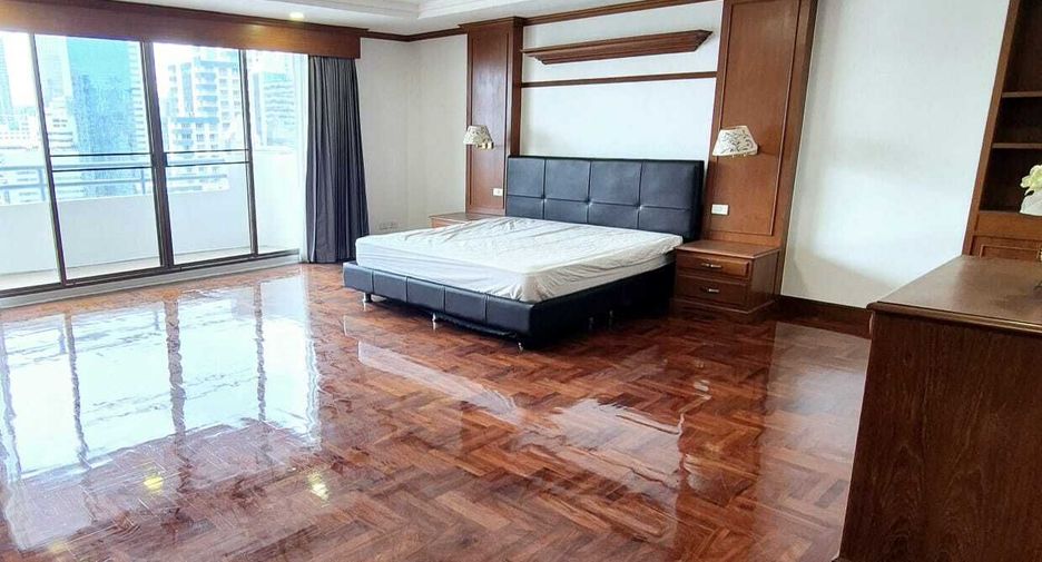 For sale and for rent 3 bedrooms condo in Khlong Toei, Bangkok