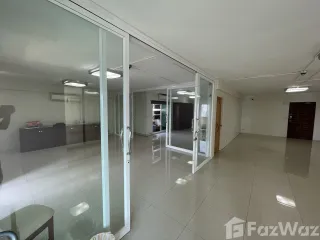 ขาย และ ให้เช่า 3 ห้องนอน คอนโด ใน บางรัก, กรุงเทพฯ