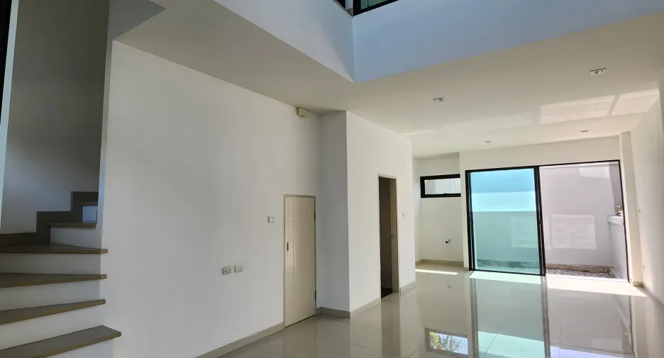 For sale 3 bedrooms townhouse in Bang Phli, Samut Prakan
