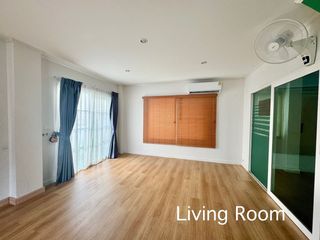 Casa en venta de 3 habitaciones en Phra Samut Chedi, Samut Prakan