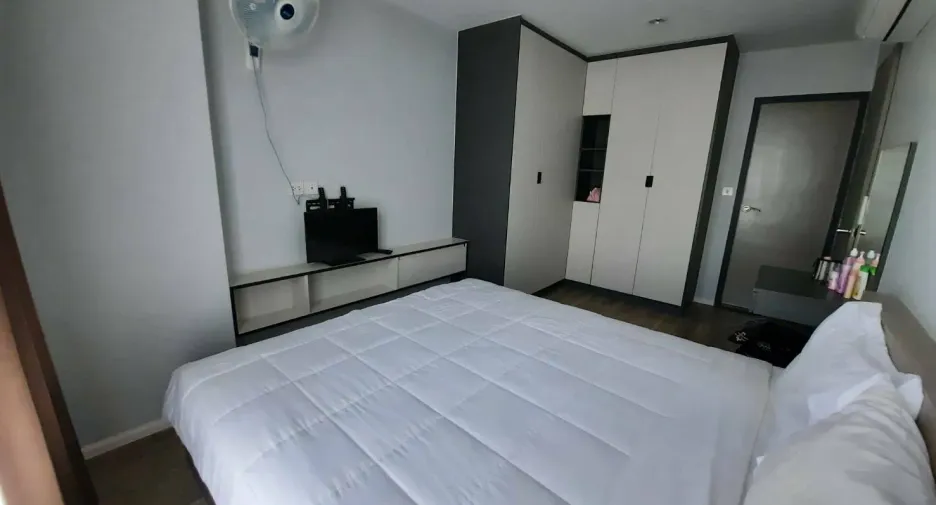 For sale and for rent 2 bedrooms condo in Mueang Samut Prakan, Samut Prakan