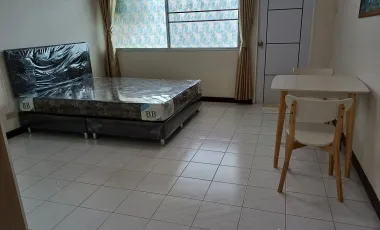 Wohnung zur Miete mit Studio in Prawet, Bangkok