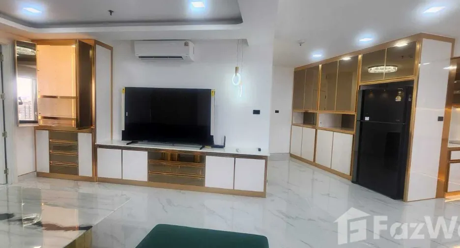 For sale 2 bedrooms condo in Yan Nawa, Bangkok