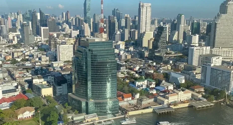 For sale 4 ベッドルーム condo in Khlong San, Bangkok