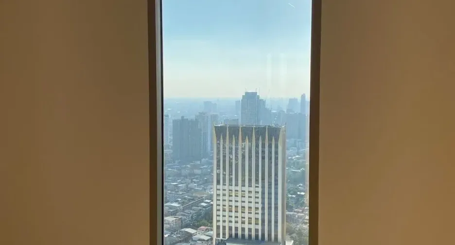 For sale 4 ベッドルーム condo in Khlong San, Bangkok