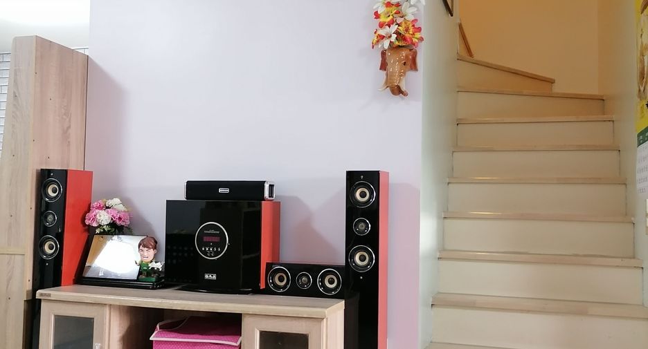 For sale 3 bedrooms townhouse in Bang Phli, Samut Prakan