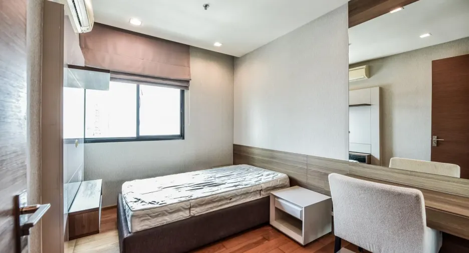 For sale and for rent 2 bedrooms condo in Sathon, Bangkok