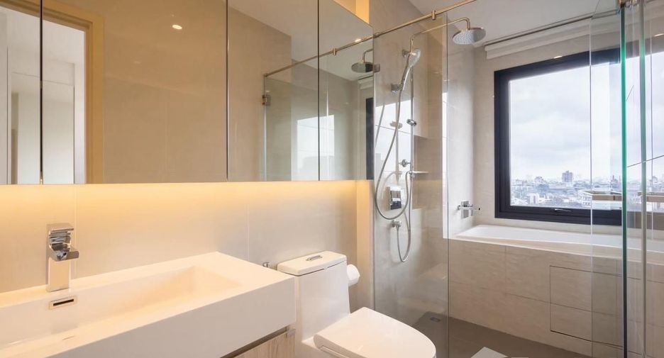 For sale and for rent 2 bedrooms condo in Watthana, Bangkok