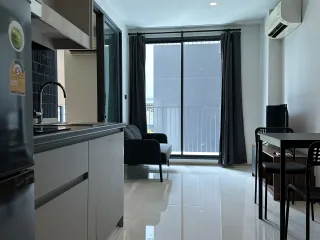 For sale 1 bed condo in Phra Khanong, Bangkok