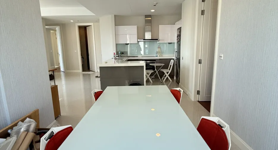 For sale 2 ベッドルーム condo in Pathum Wan, Bangkok