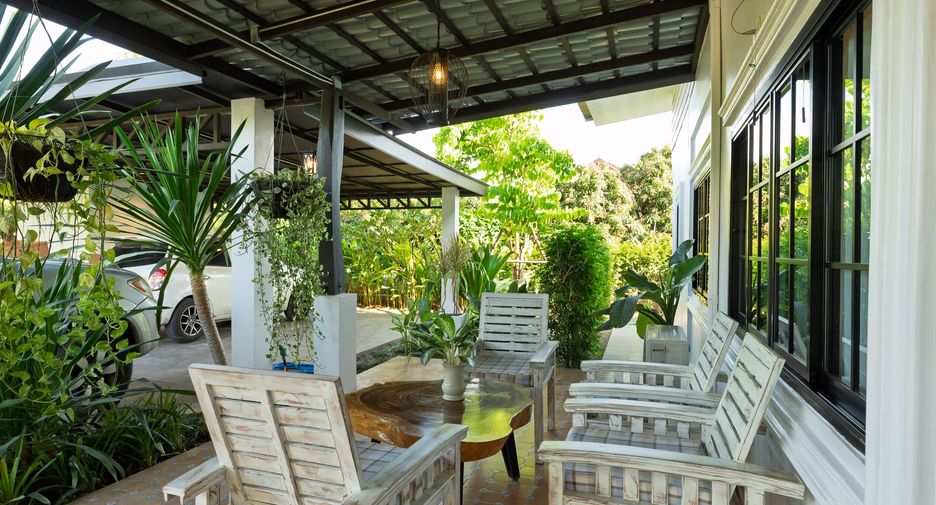 For rent 5 ベッドルーム house in Saraphi, Chiang Mai
