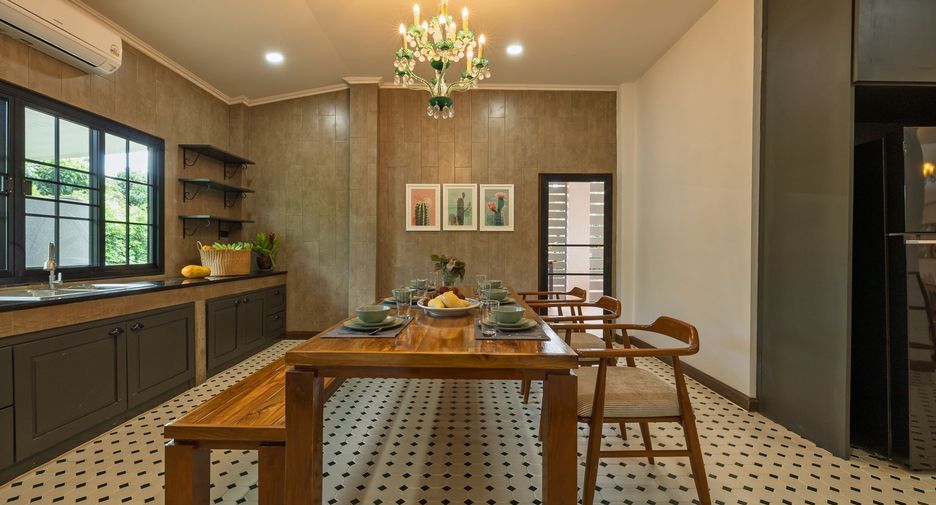 For rent 5 ベッドルーム house in Saraphi, Chiang Mai