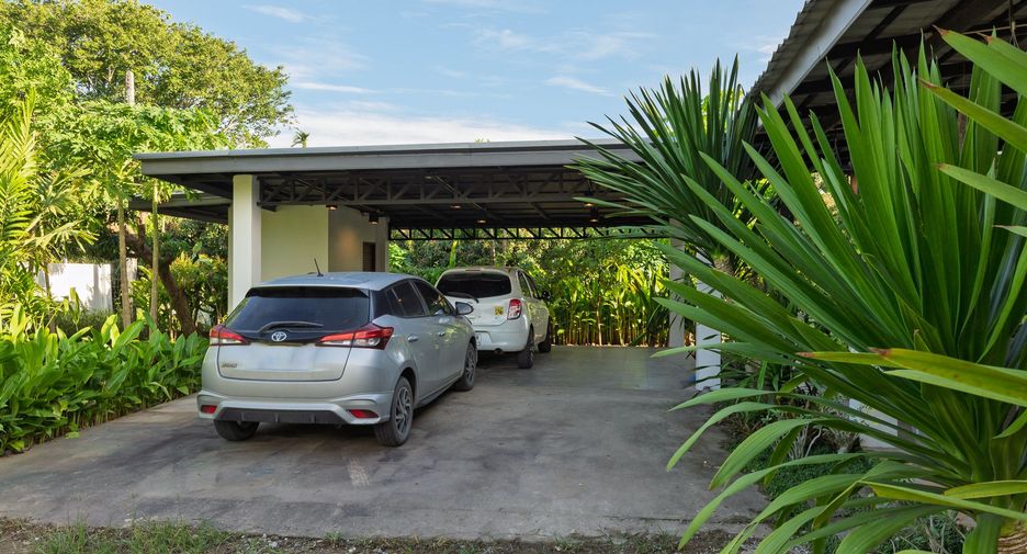 For rent 5 ベッドルーム house in Saraphi, Chiang Mai