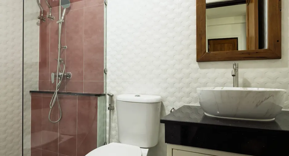 For rent 5 ベッドルーム house in Saraphi, Chiang Mai