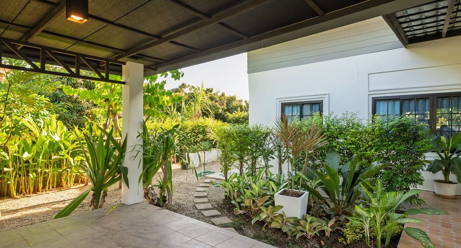 For rent 5 ベッドルーム house in Saraphi, Chiang Mai