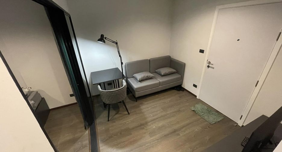Wohnung zur Miete mit 1 Zimmer in Wang Thonglang, Bangkok