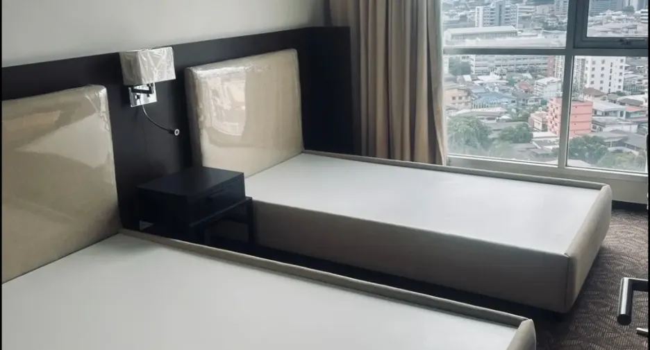 For sale 2 bedrooms condo in Sathon, Bangkok