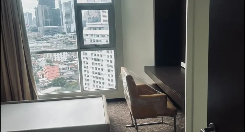 For sale 2 bedrooms condo in Sathon, Bangkok