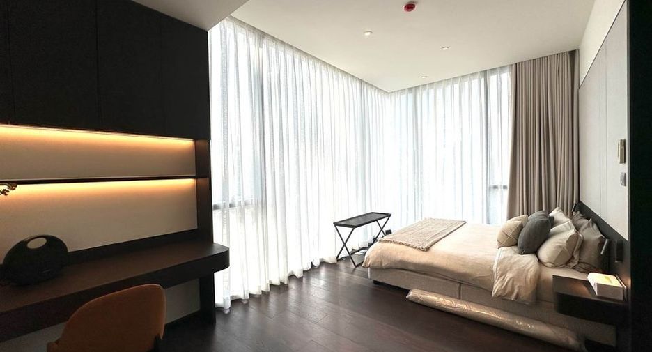 For sale and for rent 3 bedrooms condo in Khlong Toei, Bangkok
