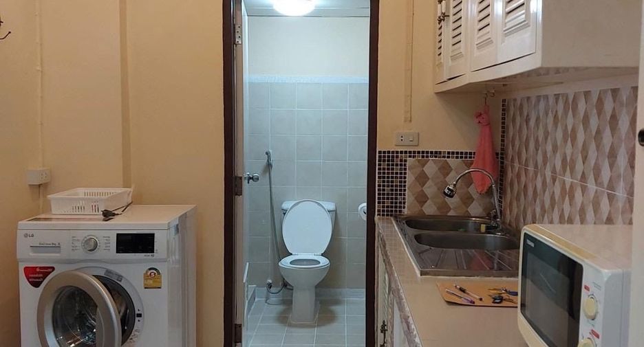 For rent 2 bedrooms condo in Bang Na, Bangkok