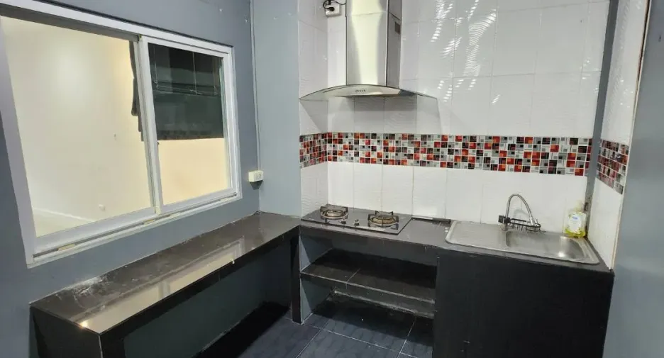 For sale and for rent 3 bedrooms townhouse in Bang Khae, Bangkok