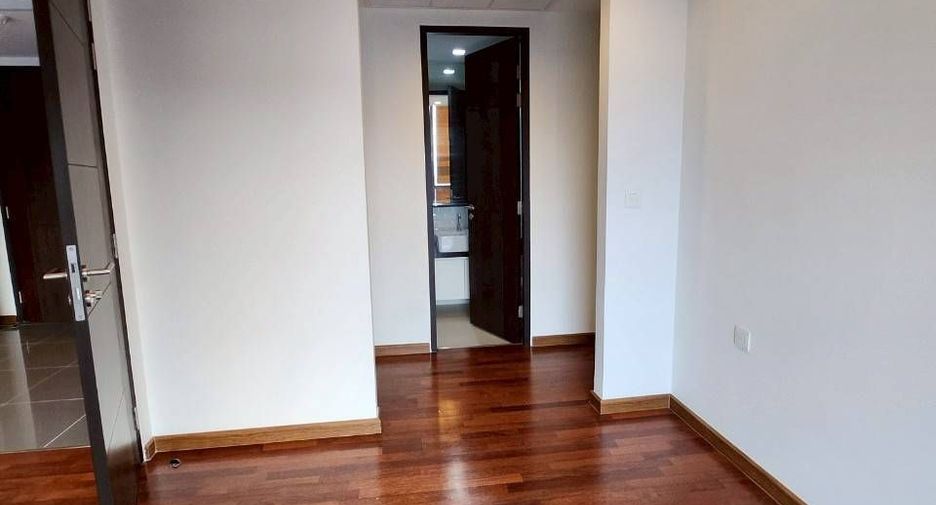 For sale 1 bed condo in Pathum Wan, Bangkok