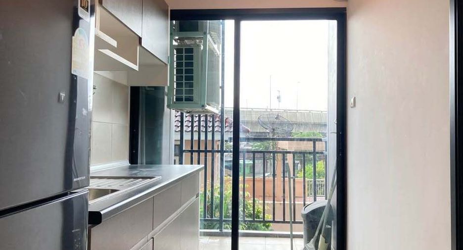 For sale 1 bed condo in Bang Phlat, Bangkok