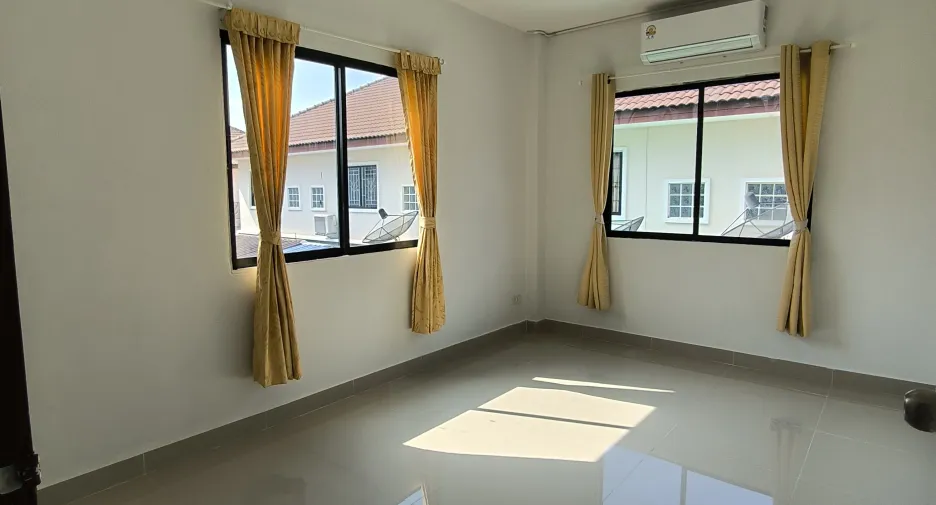 For sale and for rent 2 bedrooms townhouse in Bang Phli, Samut Prakan