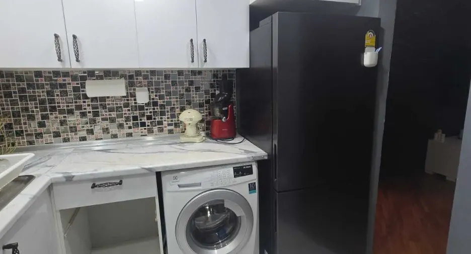 For rent 3 bedrooms condo in Yan Nawa, Bangkok
