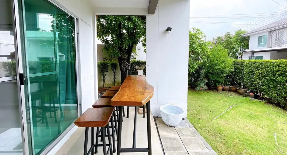 Casa en venta de 3 habitaciones en Bang Phli, Samut Prakan