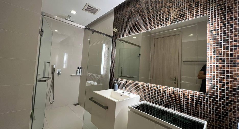 For sale 2 bedrooms condo in Bang Sue, Bangkok