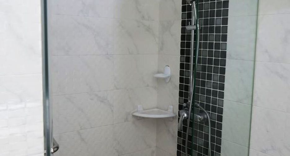 Продажа 1 кровать кондо в Сатхон, Бангкок
