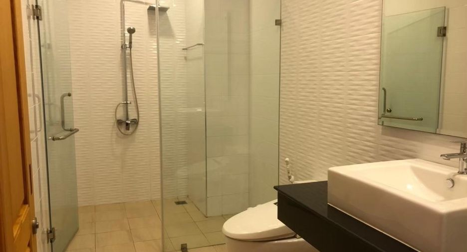 For rent 2 bedrooms condo in Mueang Chiang Mai, Chiang Mai