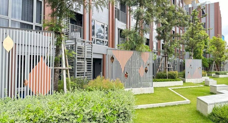 For sale 1 bed condo in Watthana, Bangkok