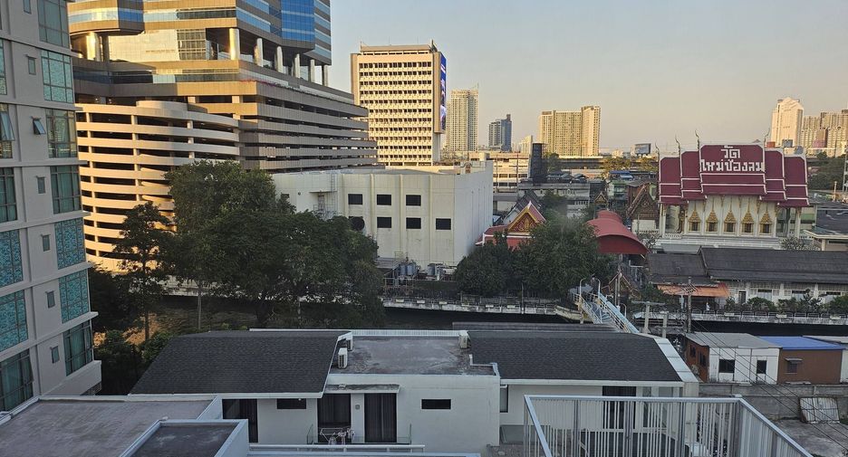 For sale 1 bed condo in Watthana, Bangkok