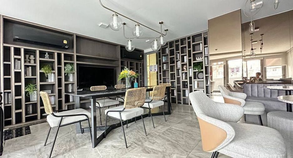 For sale 1 bed condo in Watthana, Bangkok