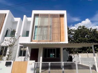 For Rent 3 Bedroom House In San Kamphaeng, Chiang Mai
