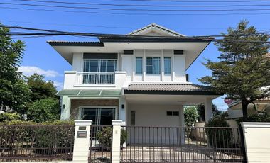 For rent 3 bedrooms house in Mueang Chiang Mai, Chiang Mai