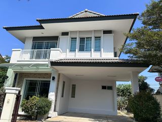 À louer 3 chambres maison à Mueang Chiang Mai, Chiang Mai
