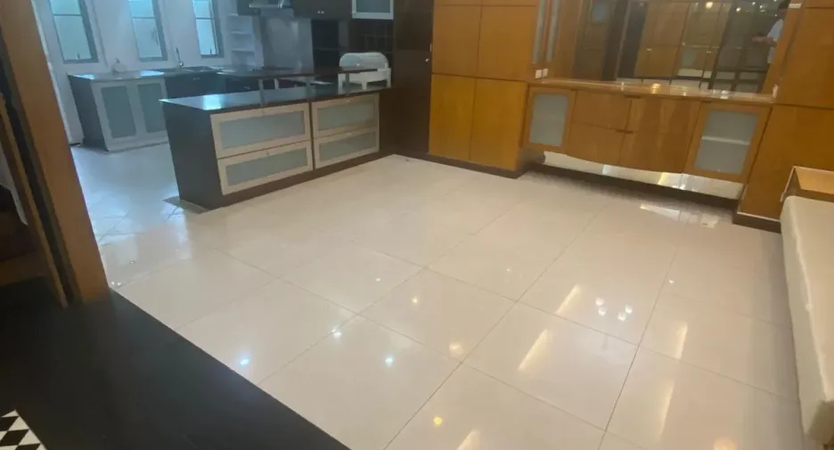 For sale and for rent 3 bedrooms townhouse in Watthana, Bangkok