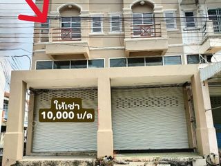Casa adosada en alquiler de 2 habitaciones en Bang Sao Thong, Samut Prakan