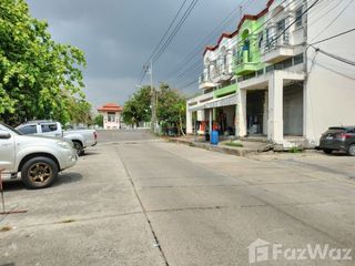 For rent 2 bedrooms townhouse in Bang Sao Thong, Samut Prakan
